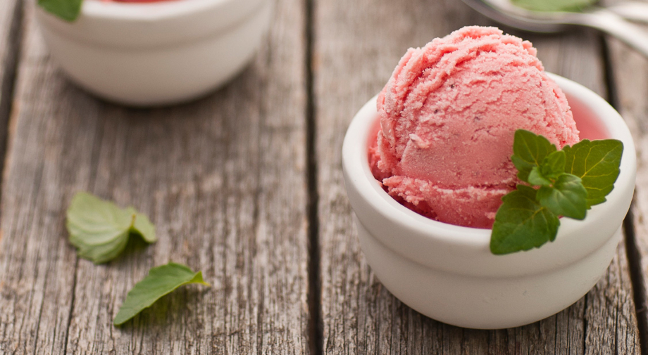 Pinata strawberry ice cream